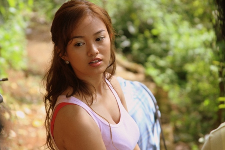 Những bộ phim Việt 'bỏng rẫy' vì hot girl (P1)): 2 'siêu vòng 1' Hoàng Oanh - Elly Trần