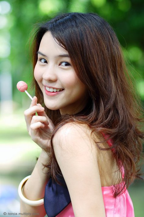 Những hot girl xinh như mộng làm điên đảo giới trẻ Thái Lan