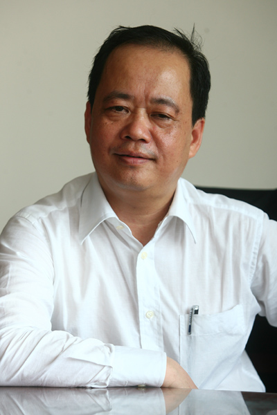 	Ông Phan Đình Tân - Phó Chánh văn phòng kiêm người phát ngôn Bộ VH, TT&DL