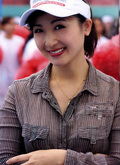 Những khoảnh khắc đẹp nhất của nữ diễn viên Khánh Huyền
