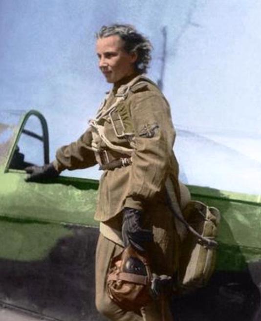 Lydia Vladimirovna Litvyak trong một chuyến bay tại Stalingrad