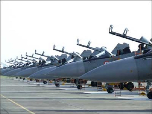 Không quân Ấn Độ dự kiến sẽ cần 39 đơn vị máy bay chiến đấu để đáp ứng các thách thức của chiến tranh trên các mặt trận Trung Quốc và Pakistan.