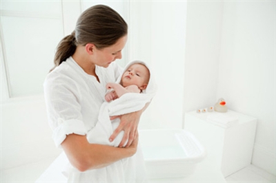 Bán trà đá, giữ xe, sửa giày kiếm bạc triệu/ngày