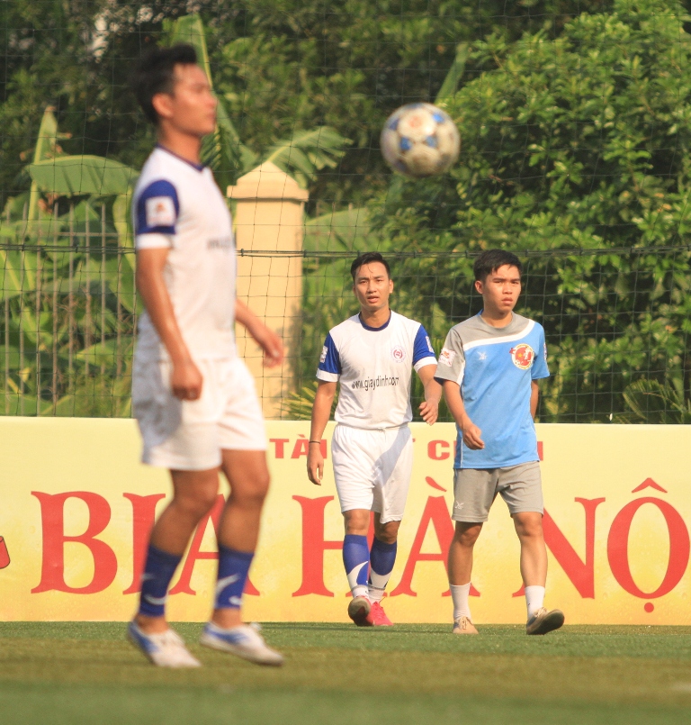 Danh hài Thành Trung: “Đá bóng phong trào, chấn thương chuyên nghiệp”