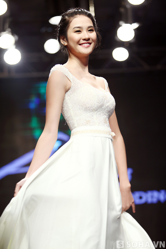 	Top 10 siêu mẫu Châu Á 2010 - Phan Hà Phương