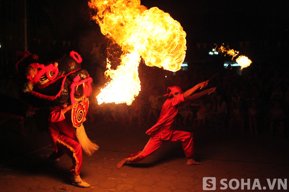 Giọt mồ hôi cho những nụ cười của trẻ em mùa trung thu 2013