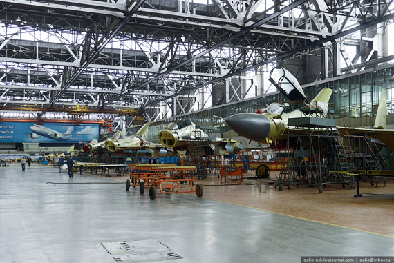 Đột nhập nhà máy sản xuất Su-30 và Yak-130 Irkut