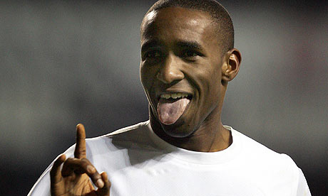 	Jermain Defoe bập vào 