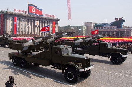 Ngoài S-75 Dvina, phòng không Triều Tiên còn có trong biên chế 32 tiểu đoàn tên lửa S-125 Pechora (NATO định danh SA-3). Đây cũng là hệ thống tên lửa có khả năng với tới trần bay của B-52.