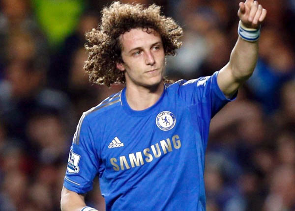 
	Không có được David Luiz, Barca đang tính chuyển hướng sang Agger