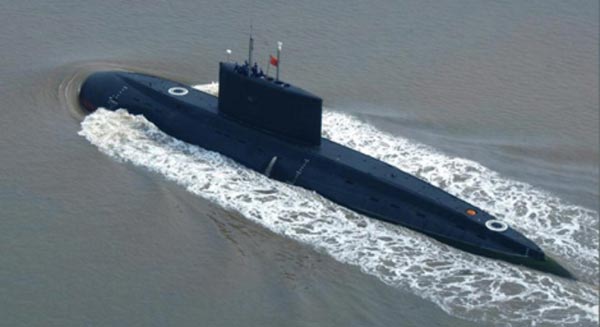 Trung Quốc đã từ chối nâng cấp tàu ngầm Kilo 877 trang bị tên lửa hành trình Club do lo sợ Nga cài thiết bị gián điệp.