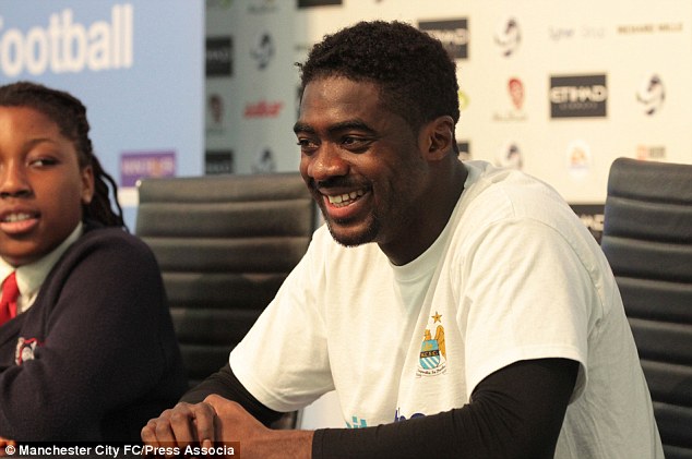 Man City mất trắng Kolo Toure vào tay Liverpool