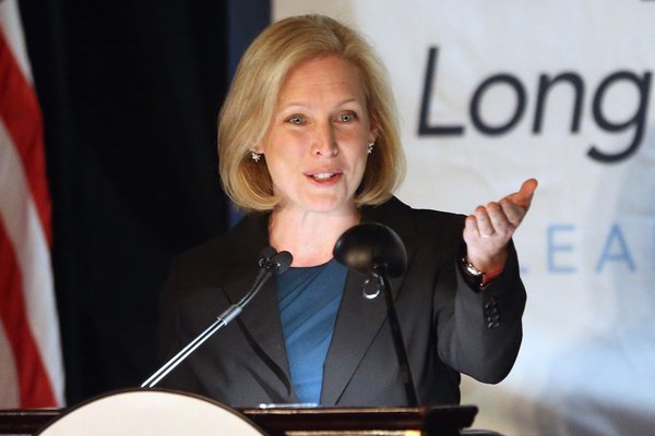 	Nghị sĩ Đảng Dân chủ Kirsten Gillibrand.