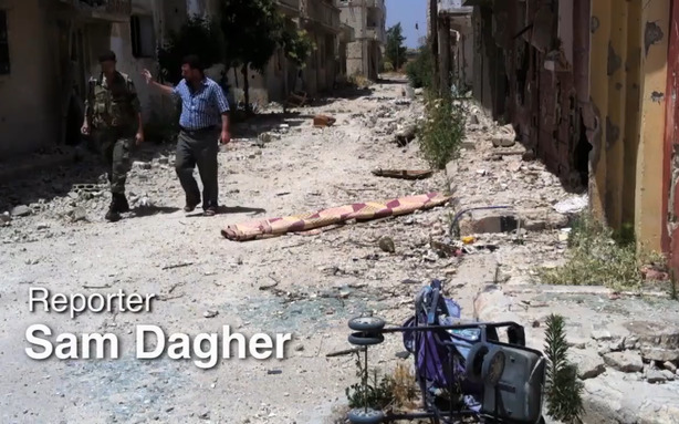 Phóng viên Sam Dagher tác nghiệp tại Syria.