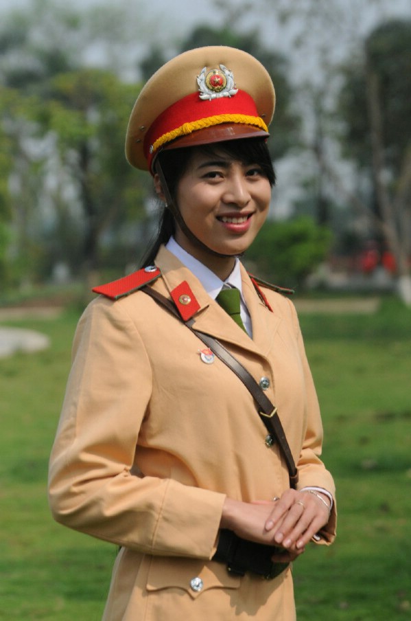 Lương Thị Thu Thảo, sinh năm 1993, hiện đang học tại Học viện Cảnh sát Nhân dân, chi đoàn B1 khóa D37, chuyên ngành Quản lý hành chính về Trật tự xã hôi.