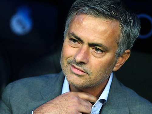 
	Mourinho phản pháo lại những lời chê bôi từ phía Arsenal