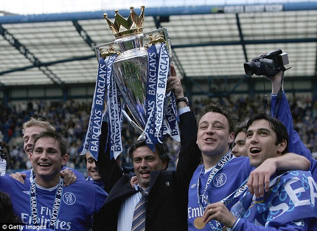 
	Mourinho là HLV đưa Chelsea tới nhiều danh hiệu nhất