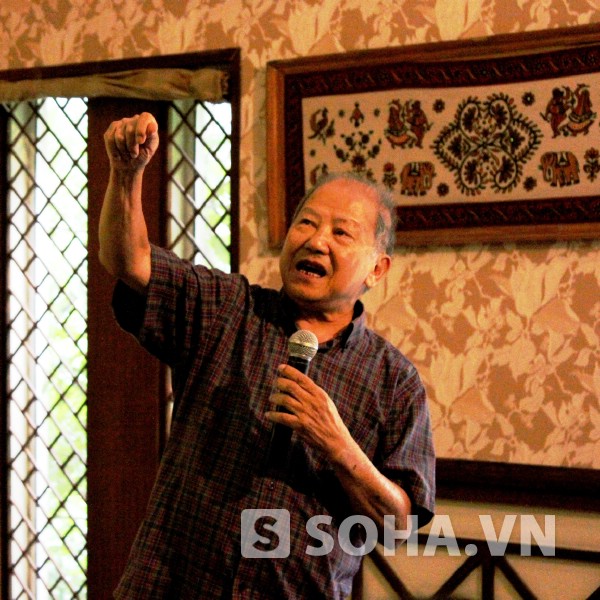 Nhà giáo Phạm Toàn mặc dù đã ở tuổi 82, nhưng ông cùng nhóm Cánh Buồm vẫn trăn trở, hăng hái biên soạn bộ sách giáo khoa tiểu học theo phương pháp mới.