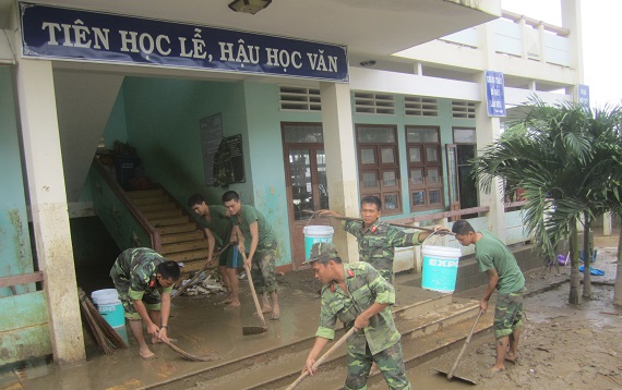 
	Không khí ảm đạm tại trường Tiểu học Nhơn Hòa.