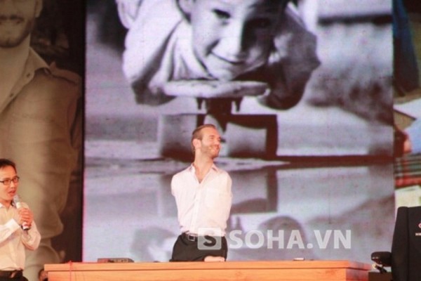 Nick Vujicic có dám đánh đổi để thành người lành lặn mà vô danh?