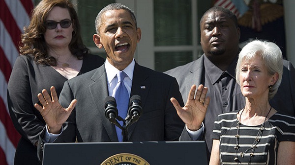  	Tổng thống Barack Obama đọc diễn văn tại Nhà Trắng ngày 1/10/2013.