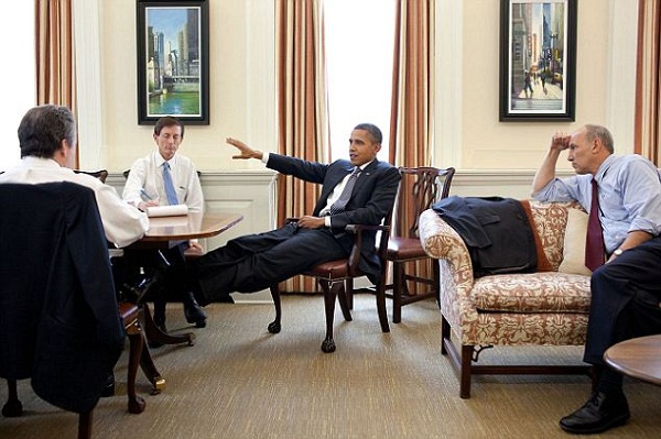 
	Tổng thống Obama trong một cuộc thảo luận về kinh tế năm 2011.