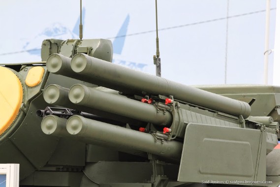 	Hiện nay, Nga đang sản xuất hàng loạt các tổ hợp tên lửa – pháo phòng không Pantsir-S1  theo đơn đặt hàng của Vương Quốc Ả Rập Thống Nhất, Syria và Algeria.