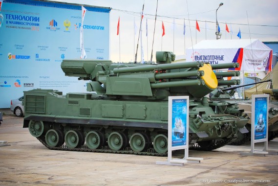 	Pantsir-S1 có khả năng phát hiện và theo dõi đồng thời 20 mục tiêu cùng một lúc, trong đó có khả năng tấn công tiêu diệt 4 mục tiêu nguy hại nhất trong số đó.