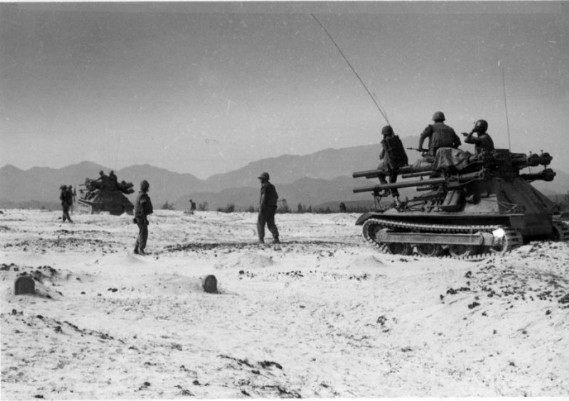 	Tháng 3/1965, đơn vị M50A1 Ontos (biến thể của M50) đầu tiên đã được đưa đến Việt Nam. Tất cả các pháo tự hành Ontos thuộc Tiểu đoàn chống tăng số 3 đã đến Việt nam trước tháng 7/1965 và đến tháng 3 năm 1966, tiểu đoàn chống tăng số 1 cũng được đưa tới Việt Nam.