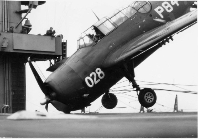  	Các tiêm kích F4F Wildcat vân tiếp tục chiến đấu trên mặt trận Thái Bình Dương cho tới năm 1943, khi được thay thế bởi những máy bay tiêm kích hiện đại hơn như F6F Hellcat và F4U Corsair, có khả năng chiến đấu sòng phẳng với Mitsubishi Zero.