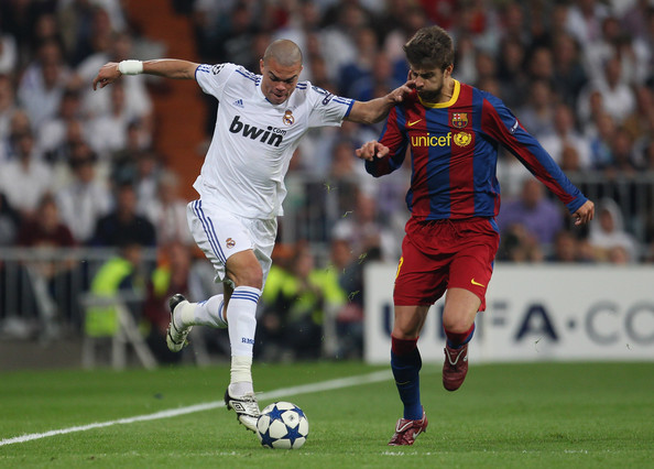 
	Pique muốn Barca mua lại Pepe
