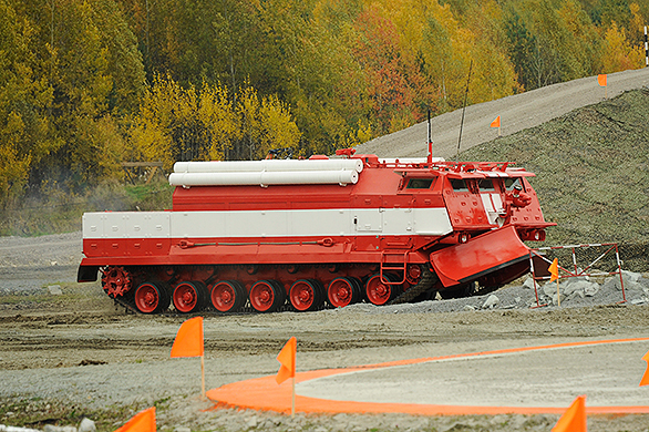 	Phương tiện chữa cháy và cứu hộ dựa trên tăng chiến đấu T-80 tại triển lãm RAE-2013.