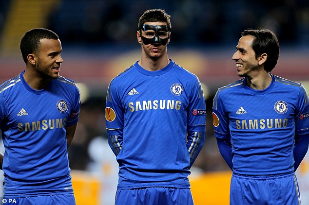Cú đúp “Zorro” Torres và những điều đặc biệt tại Stamford Bridge