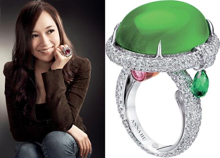 Chiếc nhẫn ngọc lục bảo trị giá 2,6 triệu USD