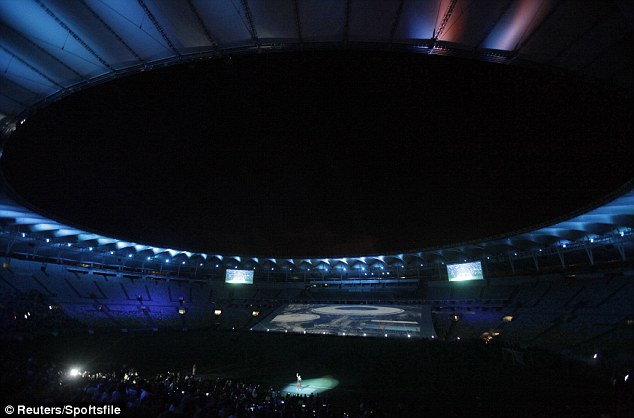 
	Sân Maracana về đêm