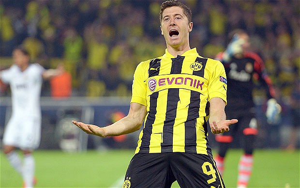 
	Hai đại gia thành Manchester quyết có được Lewandowski