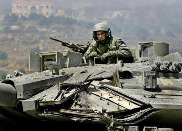 	Siêu tăng Merkava-IV của Israel cũng không thể chống đỡ nổi hỏa lực của RPG-7.