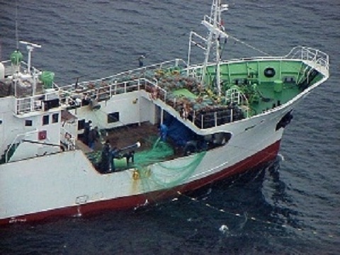 
	Tàu cá Nga hoạt động trên biển