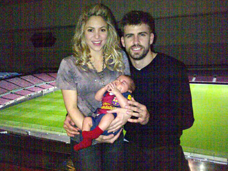 
	Shakira đang hạnh phúc với gia đình nhỏ cùng Pique