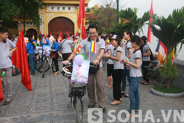 Không chỉ thanh niên, chương trình còn có sự góp mặt của nhiều bậc phụ huynh.