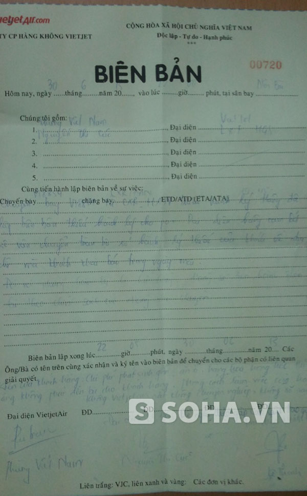 Trong biên bản được lập vào lúc 22 giờ ngày 30/6 phía Vietjetair đã xác nhận việc thiếu hành lý và cam kết sẽ chuyển lại hành lý đến địa chỉ mà hành khách khai báo vào ngày 1/7.