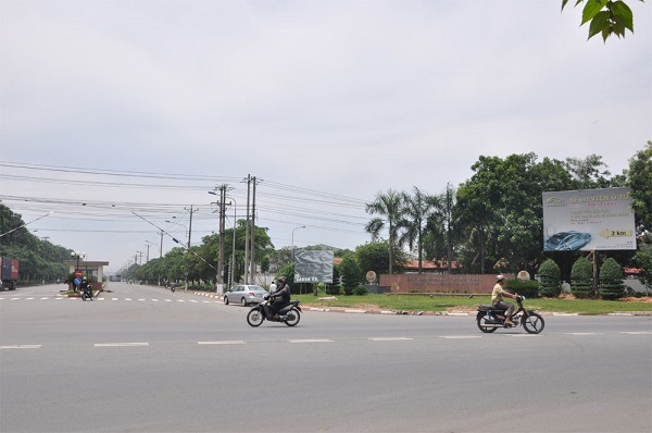 	Cổng chính vào khu CN Sóng Thần 2