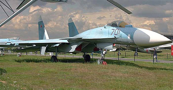 	Nguyên mẫu Su-27M đầu tiên (T-10M-1) số hiệu 701 tại bảo tàng ở Monino.