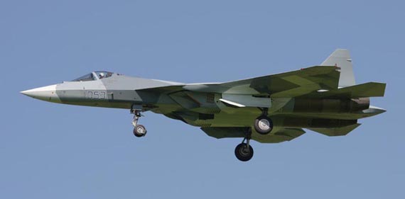 
	T-50-3 bay thử nghiệm tại Zhukovsky không có giá treo vũ khí.