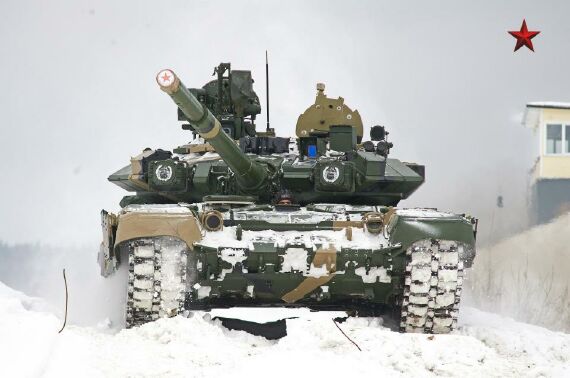 
	Xe tăng T-90 thuộc Tiểu đoàn tăng Alabino, Lữ đoàn cơ giới số 5, Lục quân Nga “cưới tuyết” tập trận.