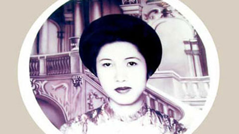  	Giai nhân Hà thành Đỗ Thị Bính sinh năm 1915, tại ngôi nhà số 37 (Hàng Đẫy). Xinh đẹp, phúc hậu nhưng cô Bính luôn có thói quen mặc đồ đen. Chính vì thế, cô chính là 
