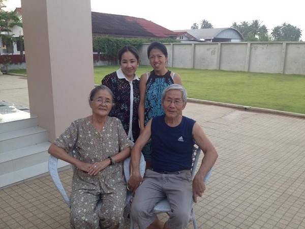 Bức ảnh định mệnh của gia đình người Việt trong vụ máy bay rơi