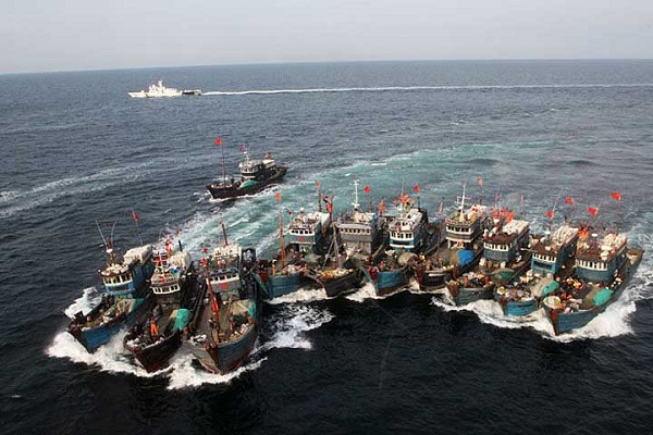 	Tàu cá Trung Quốc trên biển Đông.