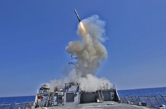 	Tàu khu trục USS Barry phóng tên lửa hành trình Tomahawk