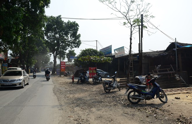 
	Người dân Từ Liêm sẽ phải đứng trước những vấn đề mới đặt ra, thuận lợi và khó khăn đan xen nhau. Theo quy hoạch phát triển kinh tế - xã hội của Thủ đô đến năm 2020, quá nửa huyện Từ Liêm nằm trong vành đai phát triển đô thị.